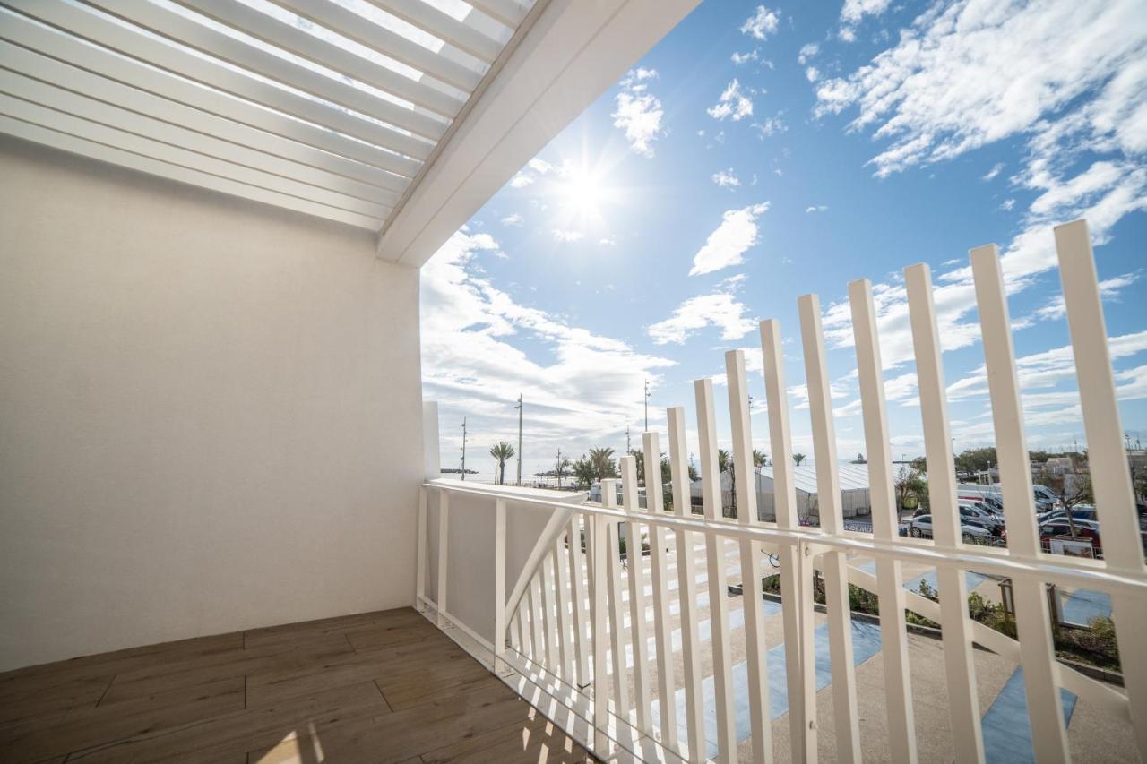 Luxury Mind Vue Exceptionnelle Pied Dans L'Eau Parkings Prives 2 Places Climatisation Hyper Centre Logement D'Exception La Grande Motte Bagian luar foto